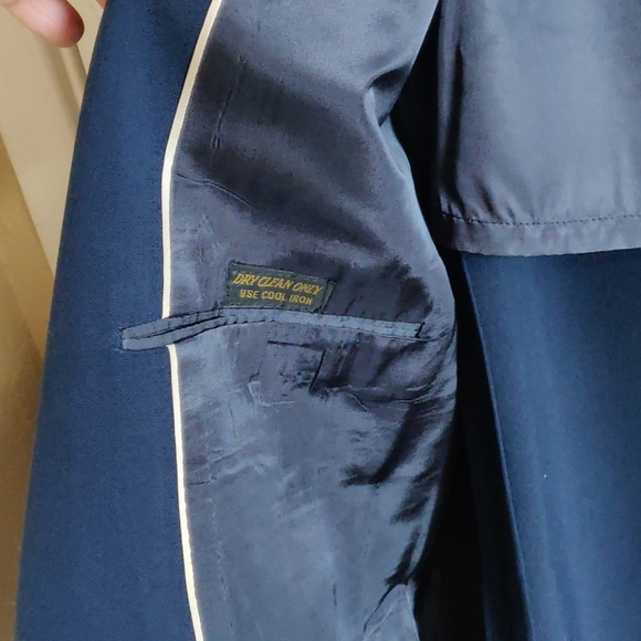 Greystone LTD Blazer - Picture 3 of 4